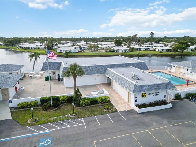577 CIRCLEWOOD DRIVE X7, Venice, FL 34293