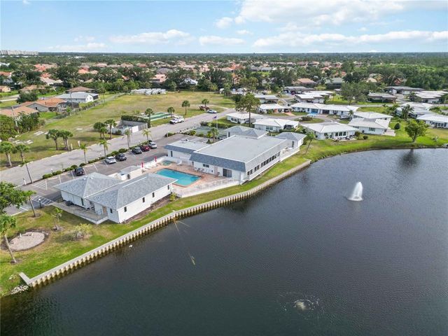 577 CIRCLEWOOD DRIVE X7, Venice, FL 34293
