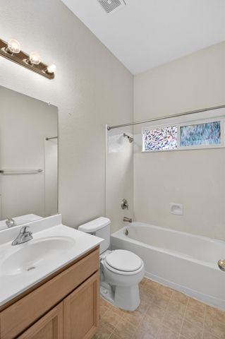 9795 W Taron Dr, Elk Grove, CA 95757