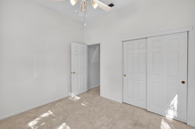 9795 W Taron Dr, Elk Grove, CA 95757