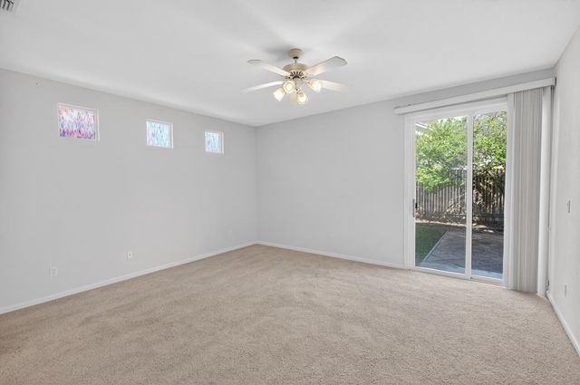 9795 W Taron Dr, Elk Grove, CA 95757