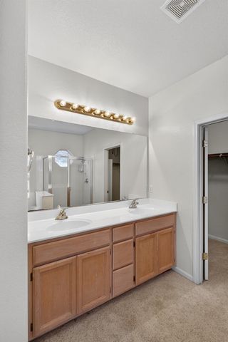 9795 W Taron Dr, Elk Grove, CA 95757