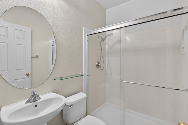 9795 W Taron Dr, Elk Grove, CA 95757