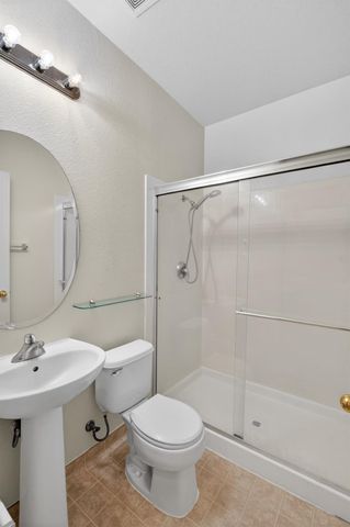 9795 W Taron Dr, Elk Grove, CA 95757