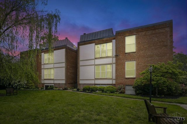 3825 Petoskey Avenue, Mariemont, OH 45227