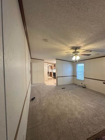 19448 N US Hwy 69, Lindale, TX 75771