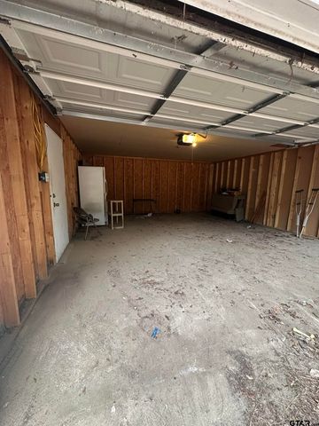 19448 N US Hwy 69, Lindale, TX 75771