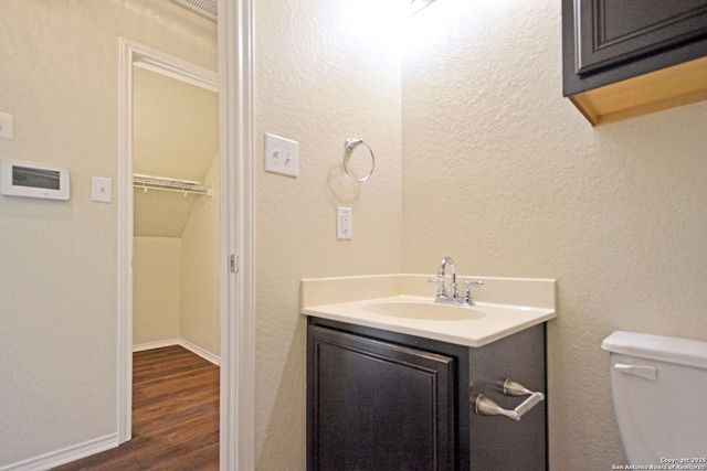 2121 SINCLAIR DR, New Braunfels, TX 78130