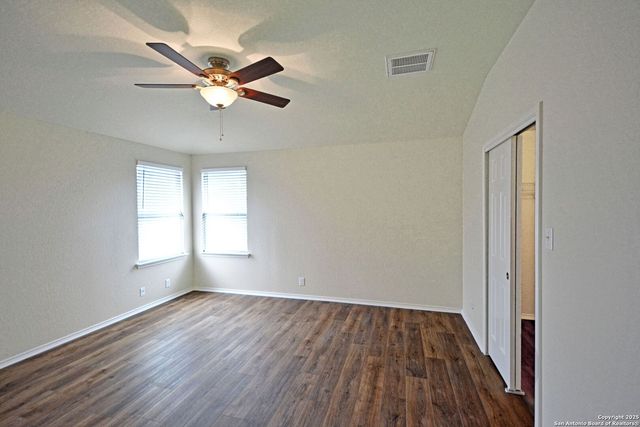 2121 SINCLAIR DR, New Braunfels, TX 78130
