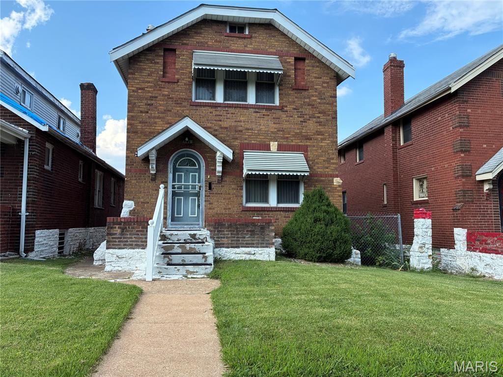 4877 Calvin Avenue, St Louis, MO 63115