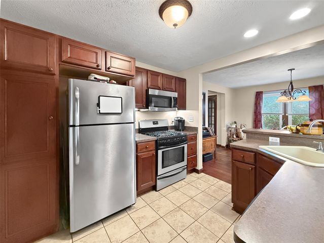 2418 PROSPECT Avenue, Erie, PA 16510