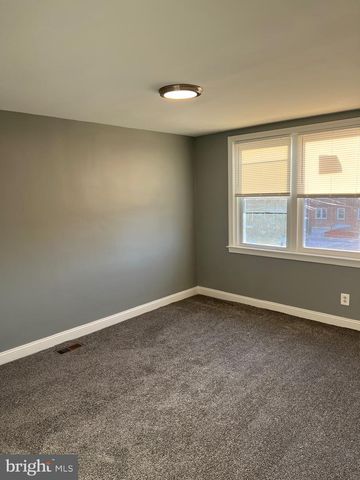 744 ASHLAND AVE, Crum Lynne, PA 19022