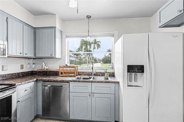 1589 Osprey AVE, Naples, FL 34102