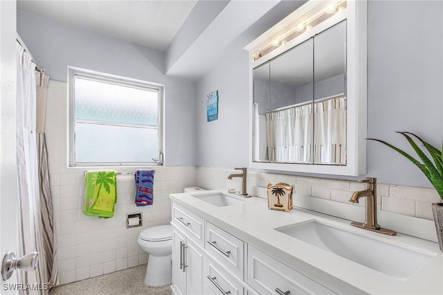 1589 Osprey AVE, Naples, FL 34102