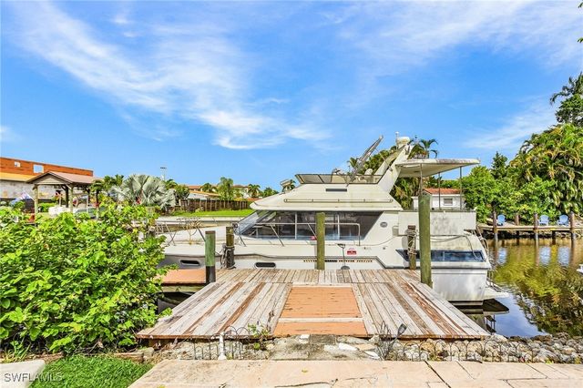 1589 Osprey AVE, Naples, FL 34102