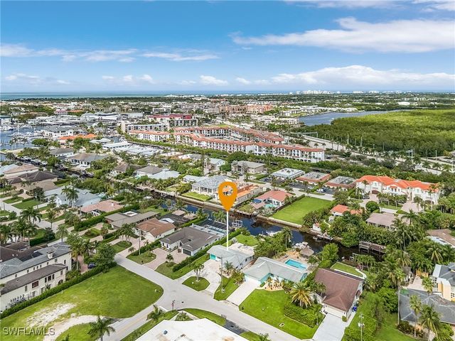 1589 Osprey AVE, Naples, FL 34102