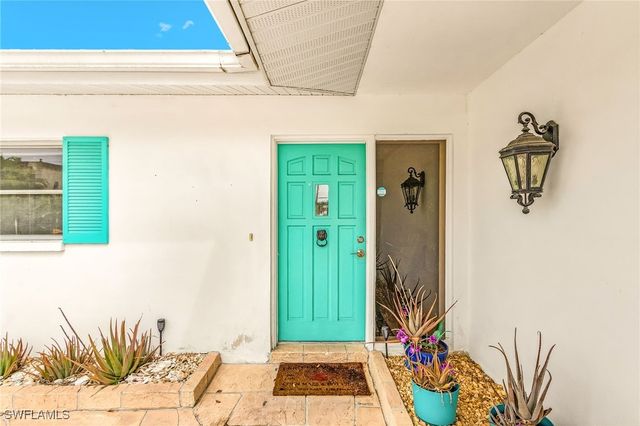 1589 Osprey AVE, Naples, FL 34102