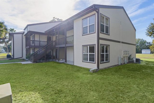 15104 SANDALWOOD DRIVE 104, Wildwood, FL 34785