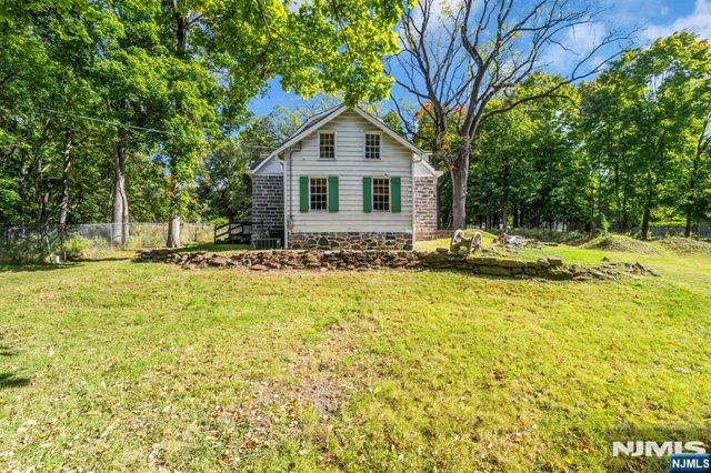 639A Piermont Road, Closter, NJ 07624