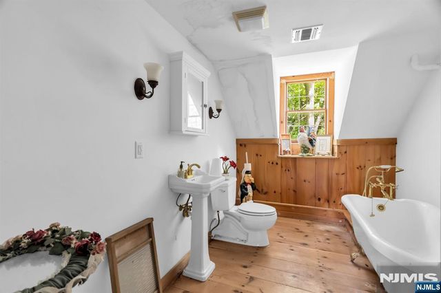 639A Piermont Road, Closter, NJ 07624