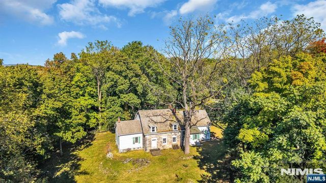 639A Piermont Road, Closter, NJ 07624