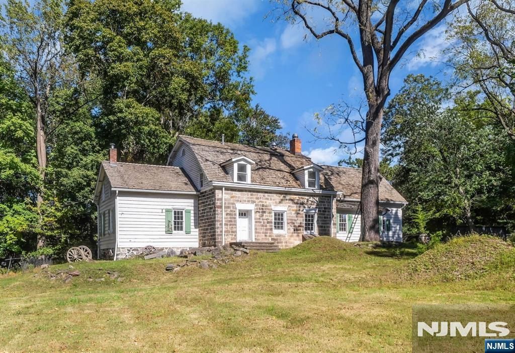 639A Piermont Road, Closter, NJ 07624