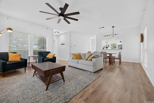 8811 PAVILION PL, San Antonio, TX 78250