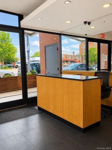 60-70 Woodhaven Boulevard 4I, Elmhurst, NY 11373