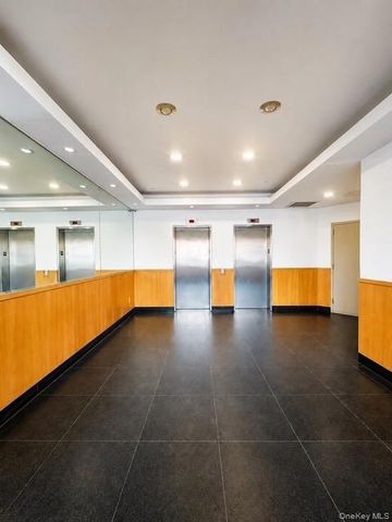 60-70 Woodhaven Boulevard 4I, Elmhurst, NY 11373
