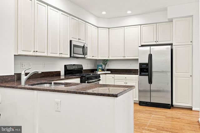 1278 WOODBROOK CT, Reston, VA 20194
