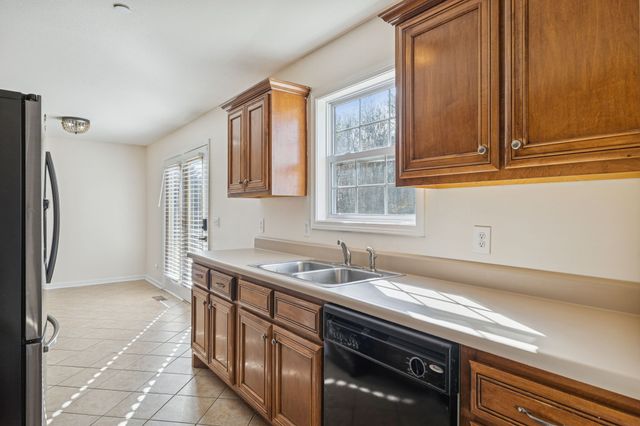 177 Monticello Dr, Pleasant View, TN 37146