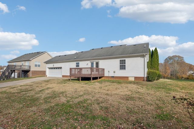 177 Monticello Dr, Pleasant View, TN 37146