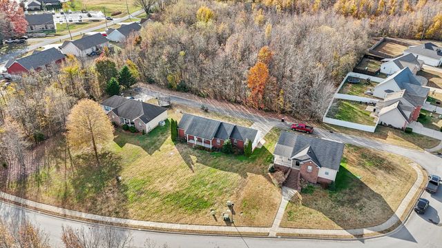 177 Monticello Dr, Pleasant View, TN 37146