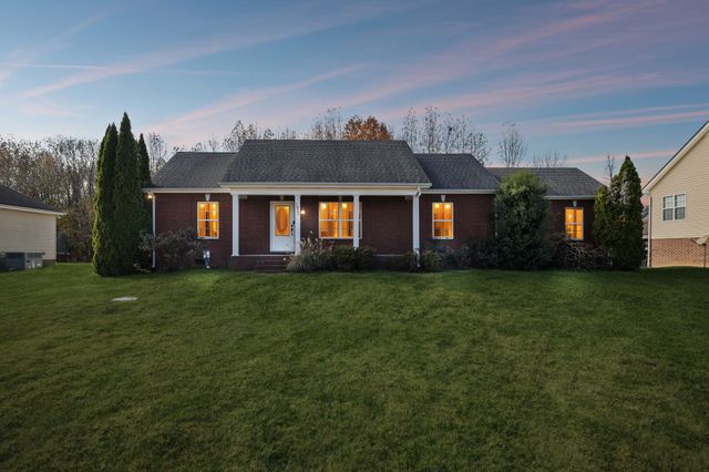 177 Monticello Dr, Pleasant View, TN 37146