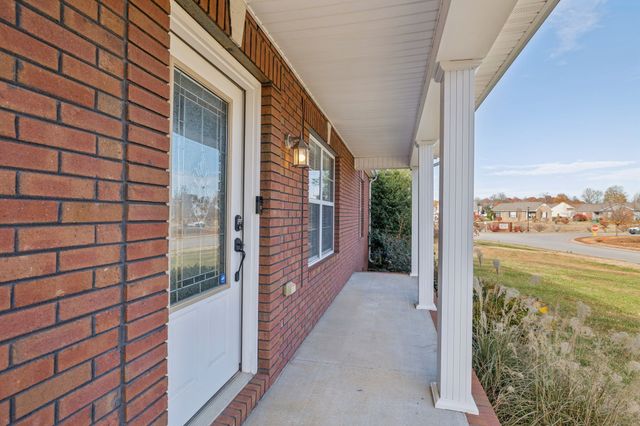 177 Monticello Dr, Pleasant View, TN 37146