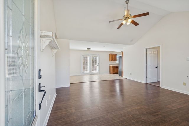 177 Monticello Dr, Pleasant View, TN 37146