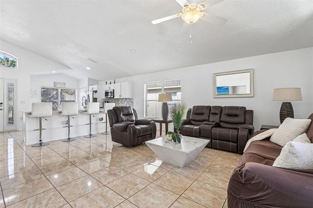 753 CASTERTON CIRCLE, Davenport, FL 33897