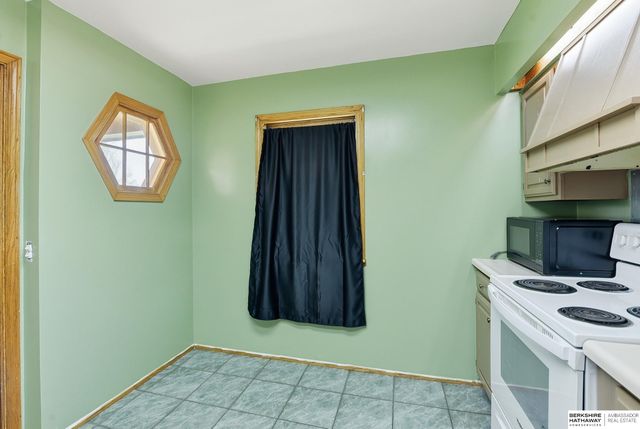 2618 Weber Street, Omaha, NE 68112