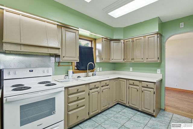 2618 Weber Street, Omaha, NE 68112