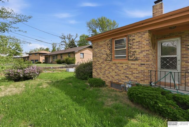 2618 Weber Street, Omaha, NE 68112