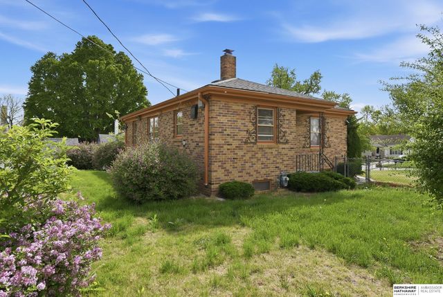 2618 Weber Street, Omaha, NE 68112
