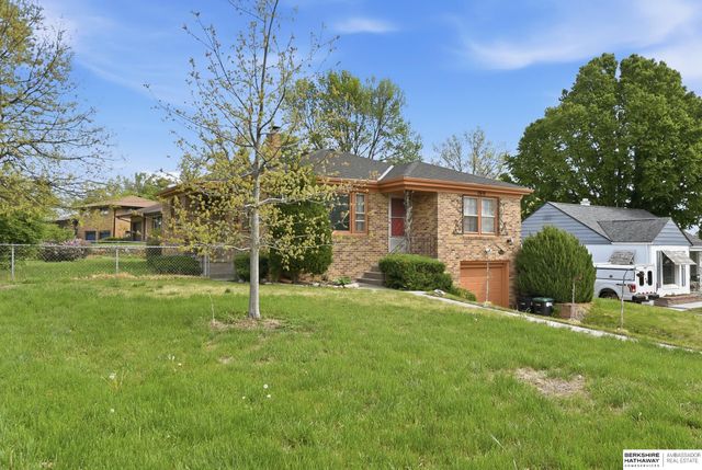 2618 Weber Street, Omaha, NE 68112