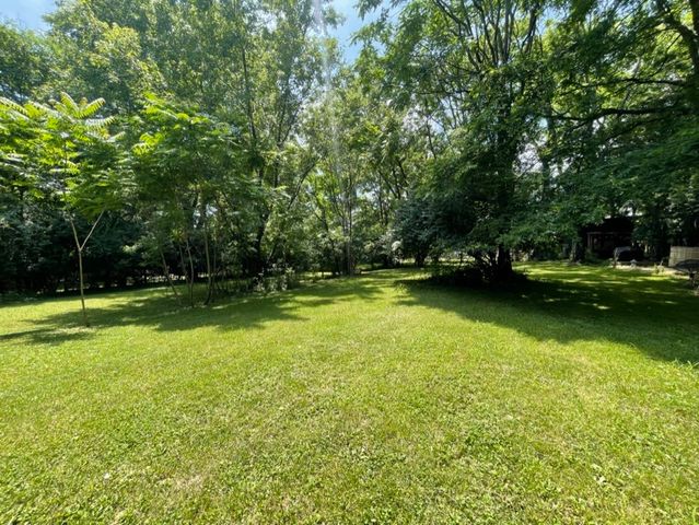 1521 Riverside Dr, Nashville, TN 37206