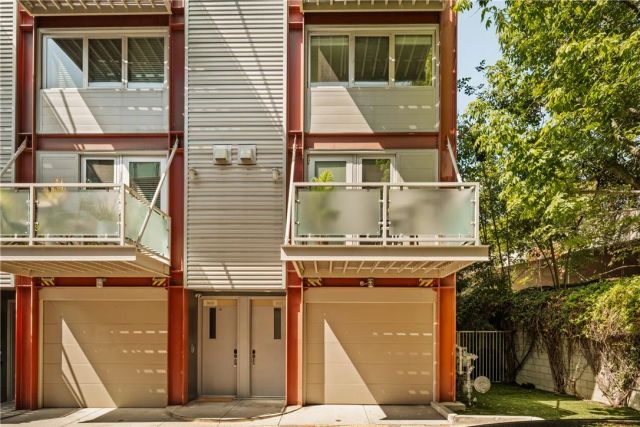 3450 Cahuenga West 907, Los Angeles, CA 90068