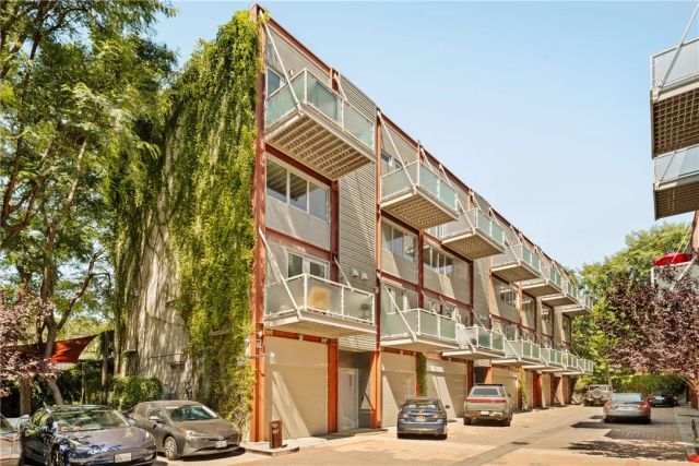 3450 Cahuenga West 907, Los Angeles, CA 90068