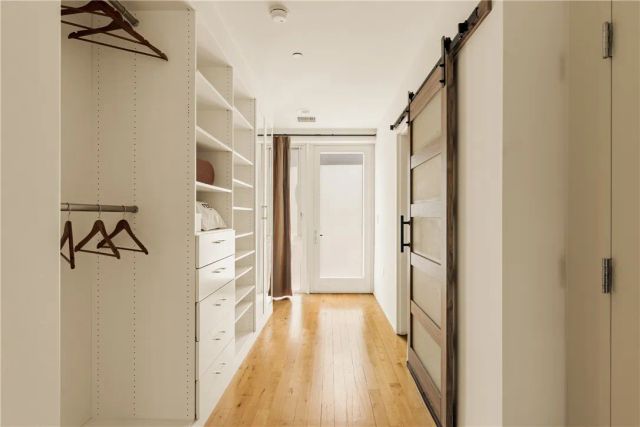 3450 Cahuenga West 907, Los Angeles, CA 90068