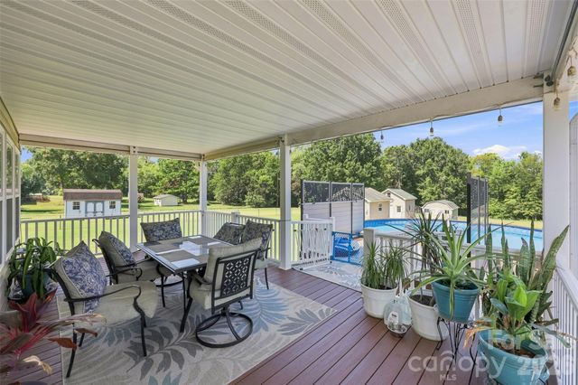 6591 Weldon Circle NW, Concord, NC 28027