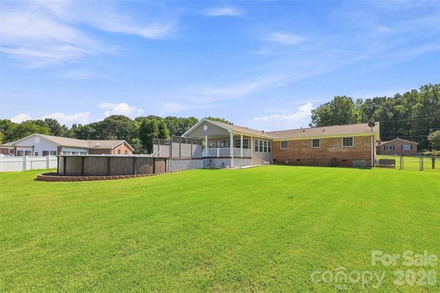 6591 Weldon Circle NW, Concord, NC 28027