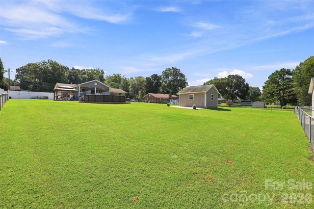 6591 Weldon Circle NW, Concord, NC 28027