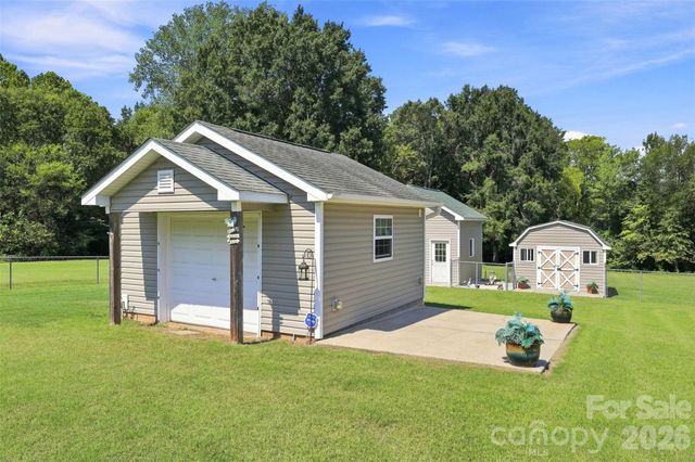 6591 Weldon Circle NW, Concord, NC 28027